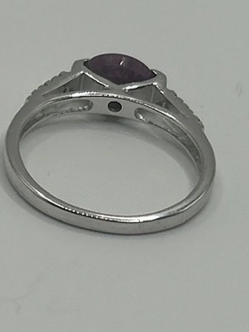 Vintage 925 Sterling Silver Garnet Ring Womens Red Stone CZ Accents Stamped